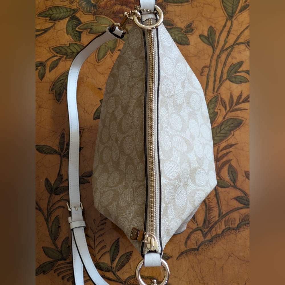 Coach 87826 Gorgeous Abby Crossbody/Shoulder Bag Like New - Picture 11 of 16